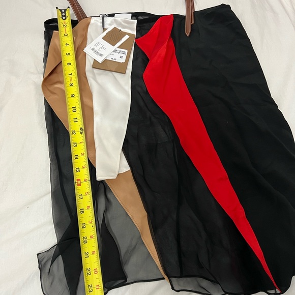 BURBERRY SILK TOP - Picture 10 of 14